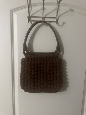 Vintage 70s Brown Crochet Bag with floral interior and wooden/plastic Handles